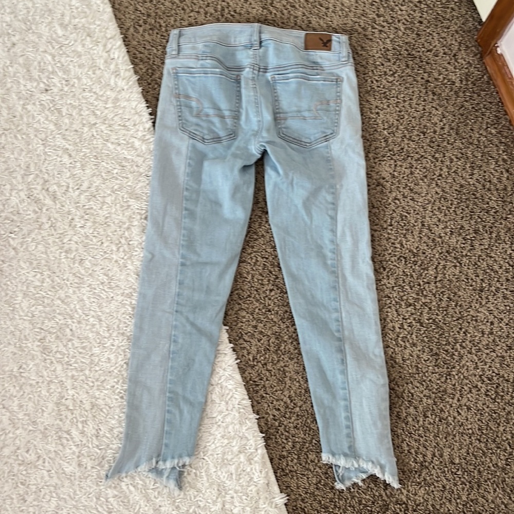 American Eagle Crop Jeans - Picture 4 of 4